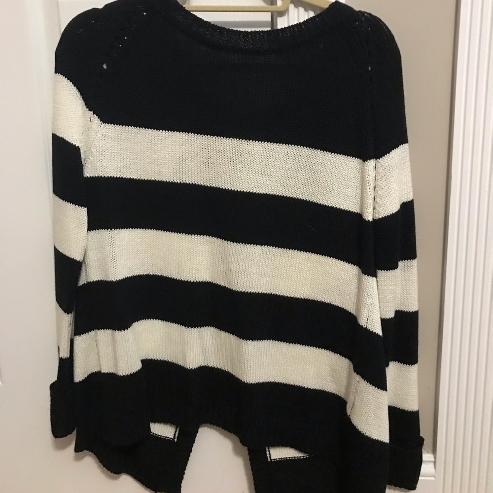 Striped tulip back striped Bb Dakota sweater